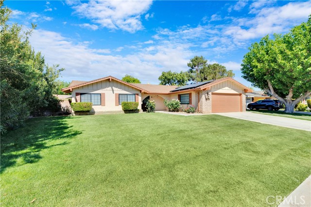 43719 21st W Street, Lancaster CA: https://media.crmls.org/medias/d57853da-2242-4d0b-b175-29b1565510bf.jpg