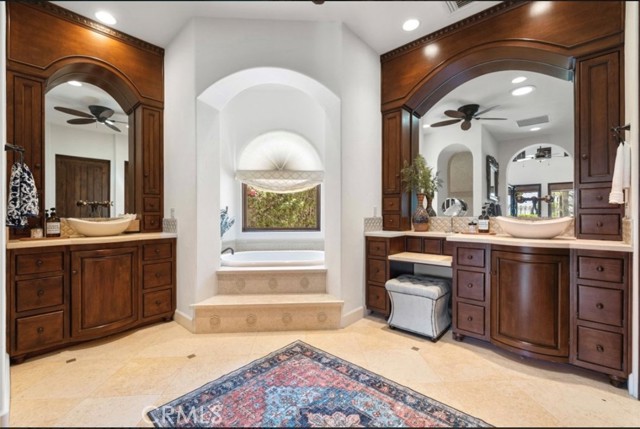 Detail Gallery Image 24 of 49 For 56145 Village Dr, La Quinta,  CA 92253 - 3 Beds | 3/1 Baths