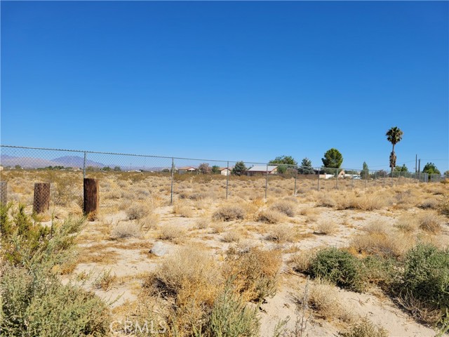 Detail Gallery Image 1 of 10 For 0 Foothill Rd, Lucerne Valley,  CA 92356 - – Beds | – Baths