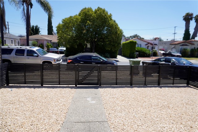 Detail Gallery Image 4 of 36 For 3515 S Norton Ave, Los Angeles,  CA 90018 - 2 Beds | 3 Baths