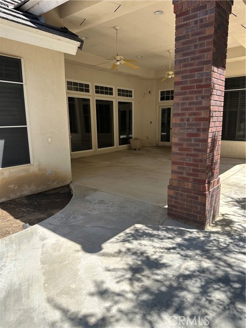 9003 Forest Oaks Court, Bakersfield CA: https://media.crmls.org/medias/d57a162f-f703-48ee-8b61-b3e2d602f1aa.jpg