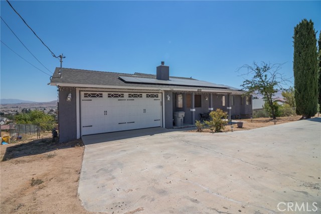 7935 Gaylop Ave, Hesperia CA: https://media.crmls.org/medias/d57a6dc6-9f27-4018-8cd3-db23f664c7be.jpg