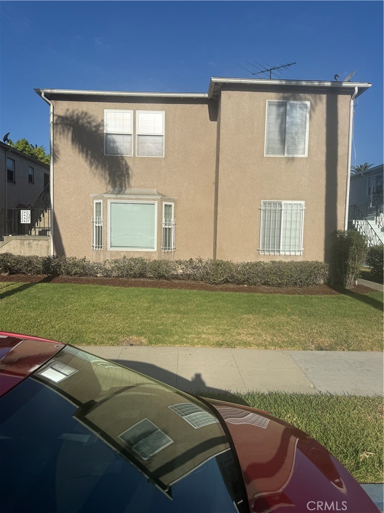 SingleFamilyResidence at 2421 Magnolia