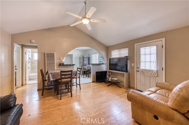 4430 W 166th Street, Lawndale CA: https://media.crmls.org/medias/d57ab334-cb91-4823-bfc4-743944f8a71b.jpg