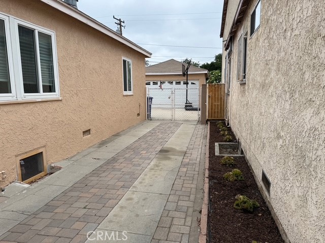 Detail Gallery Image 5 of 30 For 3341 Wisconsin Ave, South Gate,  CA 90280 - 3 Beds | 1 Baths