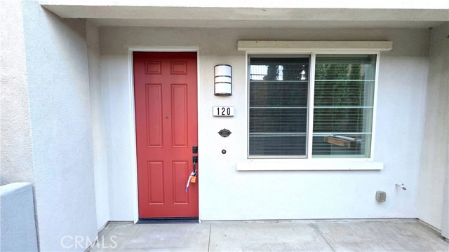 Detail Gallery Image 2 of 23 For 120 Olive Ave, Upland,  CA 91786 - 2 Beds | 2 Baths