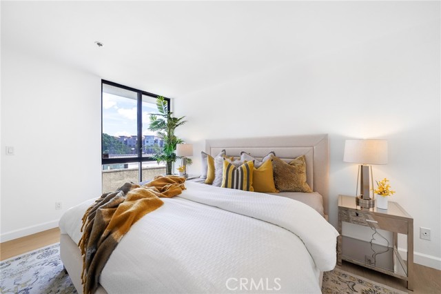 222 S Central Avenue, Los Angeles CA: https://media.crmls.org/medias/d57b585e-450a-4ec2-a51c-4598b3b735b5.jpg