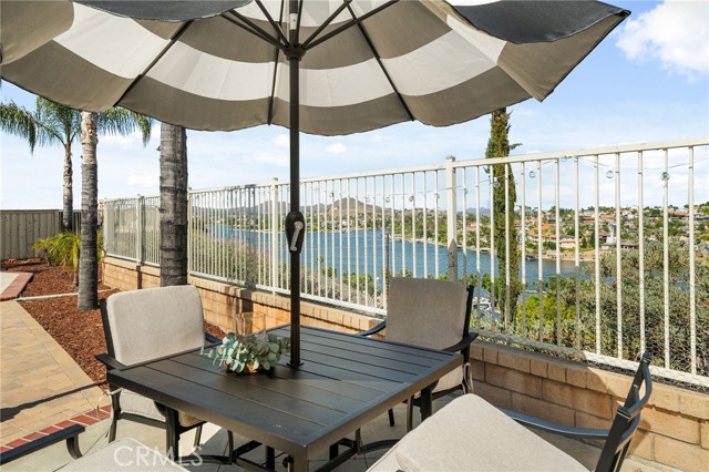 21 Via Del Renal Court, Lake Elsinore CA: https://media.crmls.org/medias/d57c0c04-464d-4e30-948e-039ed56095c1.jpg