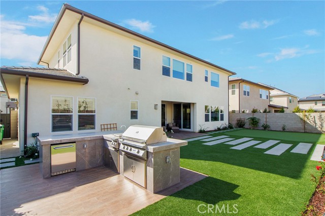 Detail Gallery Image 12 of 40 For 57 Sagan, Irvine,  CA 92618 - 5 Beds | 4/1 Baths