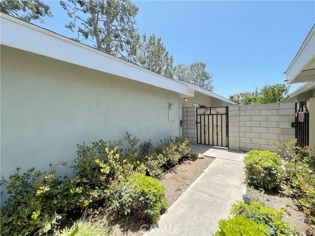 Image 2 for 11898 Geode Ave, Fountain Valley, CA 92708