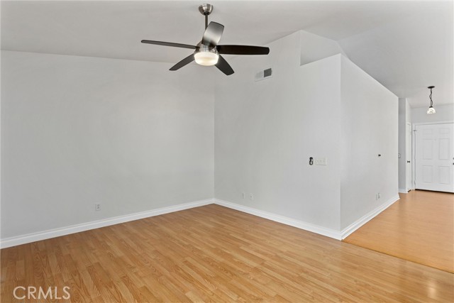 Detail Gallery Image 11 of 32 For 19934 Windwood, Riverside,  CA 92508 - 3 Beds | 2 Baths