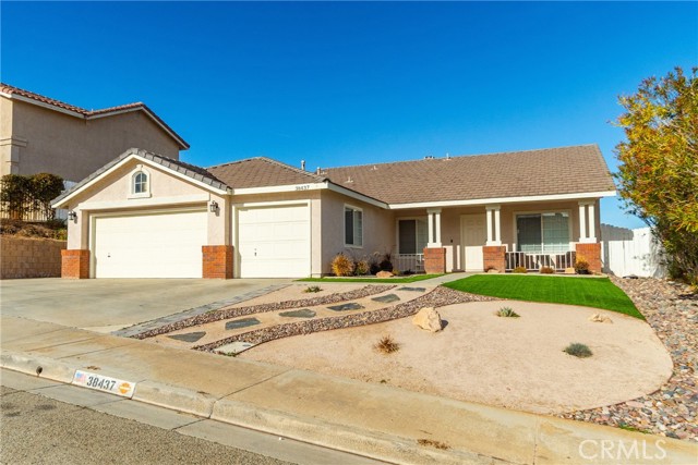 Detail Gallery Image 1 of 1 For 38437 Cougar, Palmdale,  CA 93551 - 3 Beds | 2 Baths