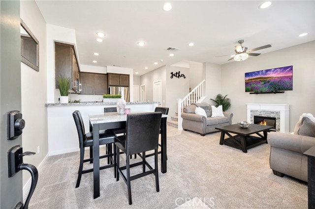 39315 Corvina, Temecula CA: https://media.crmls.org/medias/d57e08bb-6431-4cb9-9536-1073bb6f86b7.jpg
