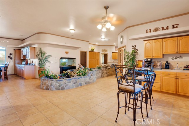 4575 Kreuer Road, Phelan CA: https://media.crmls.org/medias/d57e6b82-12e2-4d72-b7d5-a3f81a0fcb56.jpg