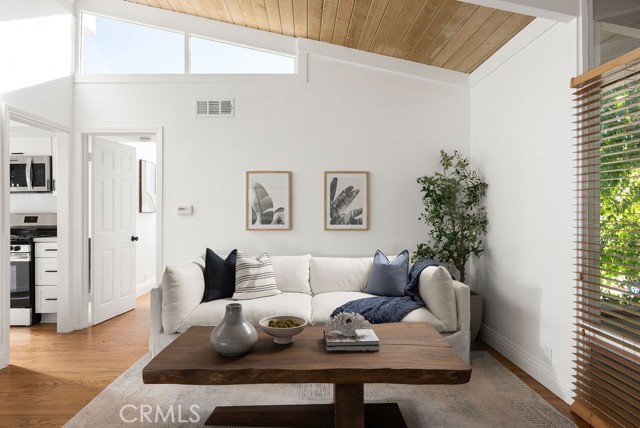 Detail Gallery Image 4 of 21 For 24463 La Cresta #2,  Dana Point,  CA 92629 - 2 Beds | 2 Baths