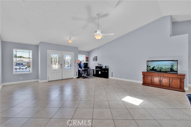 14665 Echo Lane, Helendale CA: https://media.crmls.org/medias/d580037b-5651-465a-bb4e-dbedf1484edc.jpg