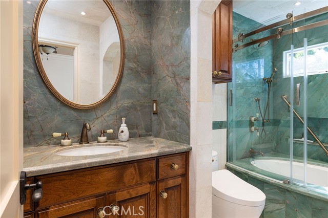 Detail Gallery Image 27 of 35 For 25281 Derbyhill Dr, Laguna Hills,  CA 92653 - 5 Beds | 4/1 Baths