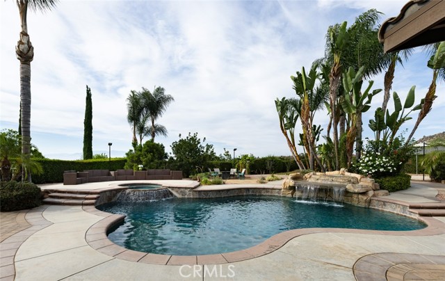 16778 Nandina Avenue, Riverside CA: https://media.crmls.org/medias/d580f55f-eb95-480c-92a7-df8eac26393e.jpg
