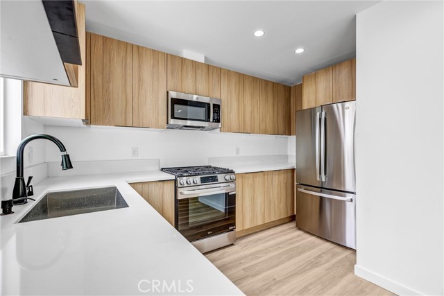 18152 Sunburst Street, Northridge CA: https://media.crmls.org/medias/d58154aa-2252-4926-a996-0909bdc88f32.jpg