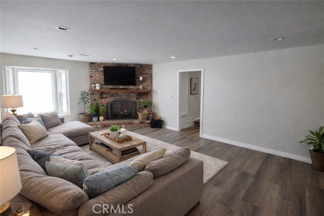 Detail Gallery Image 9 of 27 For 2354 W 239th, Torrance,  CA 90501 - 5 Beds | 2 Baths