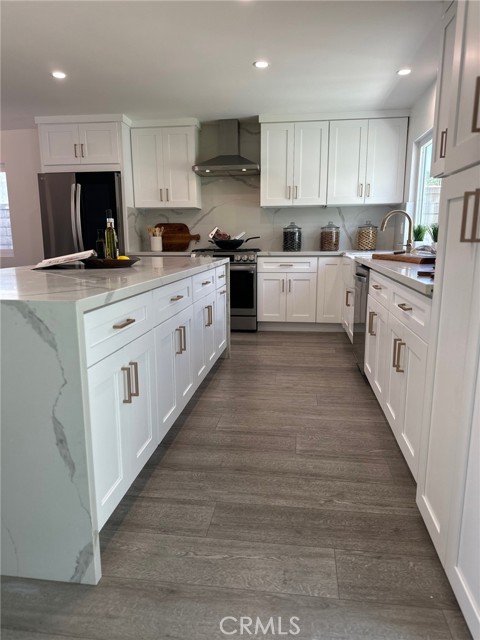 23772 Singapore Street, Mission Viejo CA: https://media.crmls.org/medias/d58247a6-a820-4171-bacd-cc93c29240c3.jpg