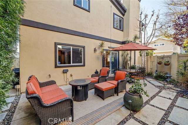 Detail Gallery Image 12 of 47 For 1911 Speyer a,  Redondo Beach,  CA 90278 - 4 Beds | 2/1 Baths