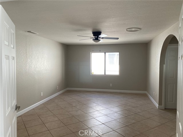 24150 Cruise Circle Drive, Canyon Lake CA: https://media.crmls.org/medias/d582edcb-1c48-46b7-9fea-a3d01810be5e.jpg