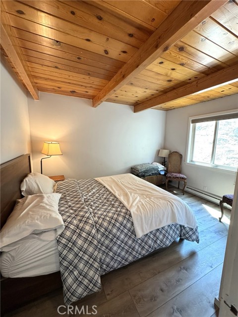 Detail Gallery Image 30 of 44 For 38532 N Shore Dr, Fawnskin,  CA 92333 - 3 Beds | 2/1 Baths