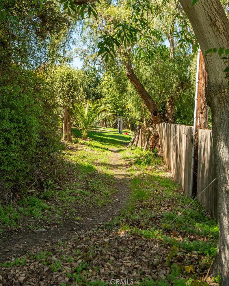 https://media.crmls.org/medias/d583577e-c8a6-421b-807c-57372af81df0.jpg?preset=X-Large