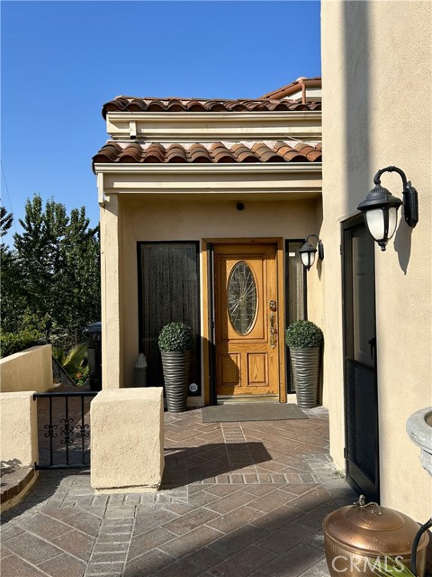413 Thunderbird Court, Fullerton CA: https://media.crmls.org/medias/d583e949-fb8e-46f7-9fe4-24d23672a0a3.jpg