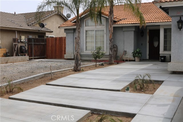 Detail Gallery Image 3 of 20 For 347 Columbine Ct, Perris,  CA 92570 - 3 Beds | 2 Baths