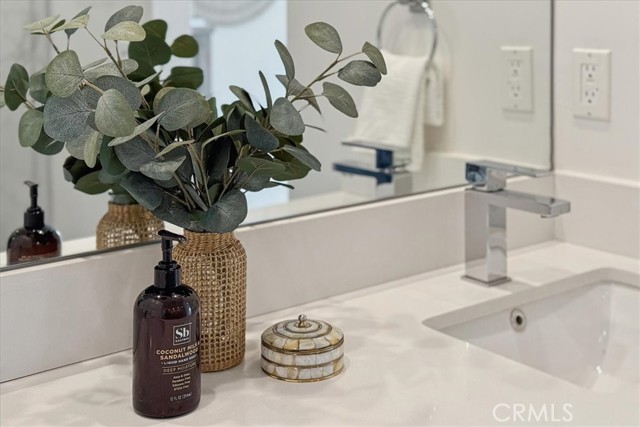 Detail Gallery Image 65 of 71 For 523 S Francisca Ave, Redondo Beach,  CA 90277 - 2 Beds | 2 Baths