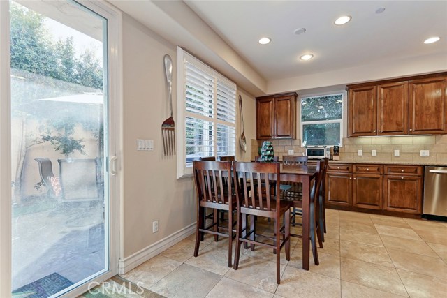 2002 Plant Avenue, Redondo Beach, California 90278, 5 Bedrooms Bedrooms, ,2 BathroomsBathrooms,Residential,Sold,Plant,SB17041609