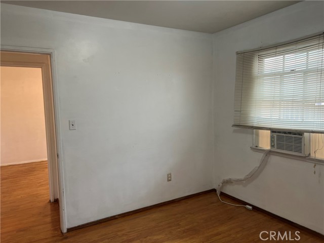 5251 Laurel Street, San Diego CA: https://media.crmls.org/medias/d58664d5-49db-42e9-a573-779256ab2685.jpg