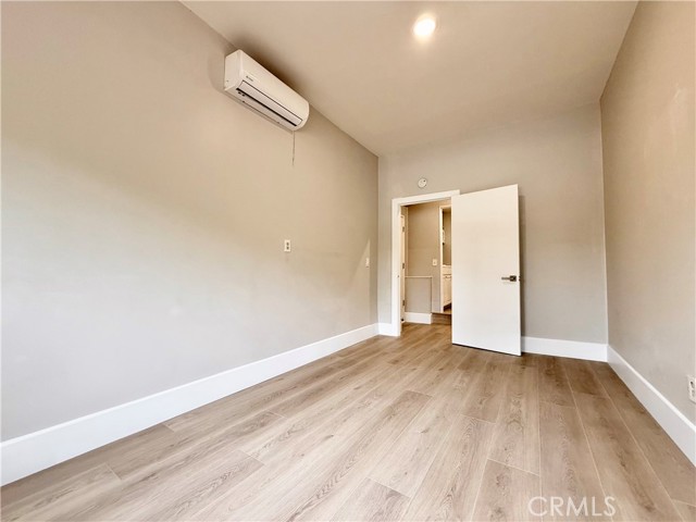 Detail Gallery Image 36 of 73 For 24204 Calvert, Woodland Hills,  CA 91367 - 6 Beds | 3 Baths