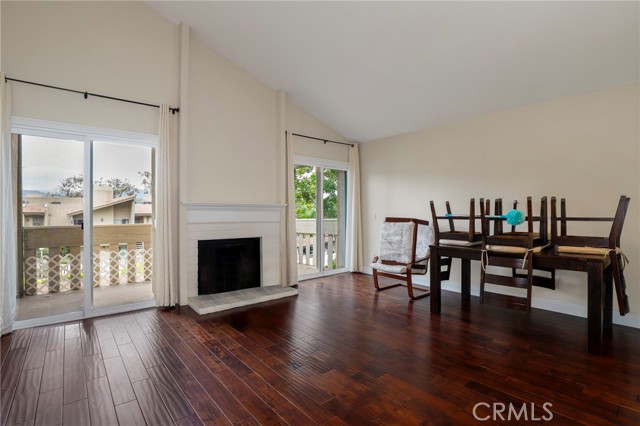 Detail Gallery Image 5 of 27 For 248 Oakleaf, Thousand Oaks,  CA 91360 - 1 Beds | 1 Baths