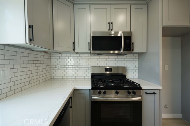 Detail Gallery Image 15 of 33 For 25403 Las Palomas Dr, Moreno Valley,  CA 92557 - 3 Beds | 2 Baths