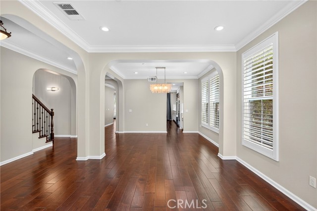 Detail Gallery Image 8 of 67 For 11680 Cetona Way, Porter Ranch,  CA 91326 - 4 Beds | 4 Baths