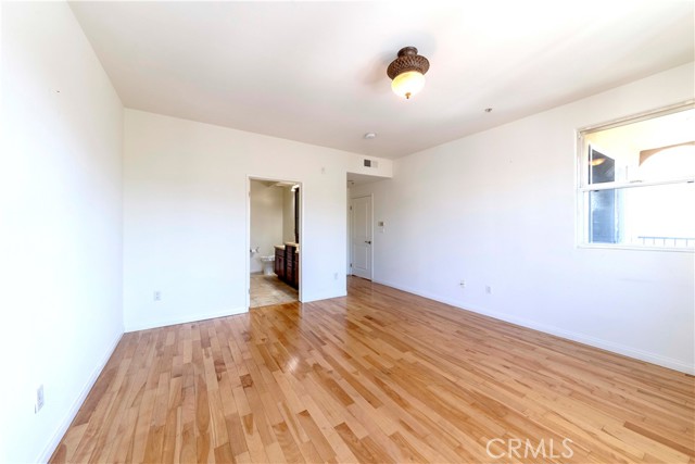 4568 W 1st Street, Los Angeles CA: https://media.crmls.org/medias/d5878b21-8c7d-4ba0-91f9-f9693af6766a.jpg
