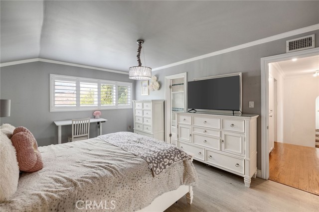 867 W Battery Street, San Pedro CA: https://media.crmls.org/medias/d587936f-8261-4e33-b225-ab1f6334c7d9.jpg