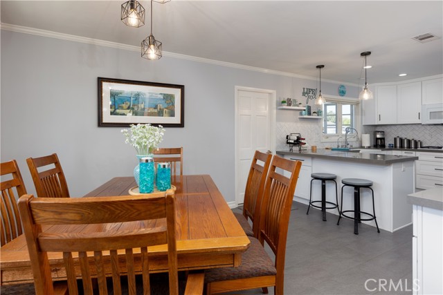 Detail Gallery Image 4 of 39 For 2952 Pemba Dr, Costa Mesa,  CA 92626 - 3 Beds | 2 Baths