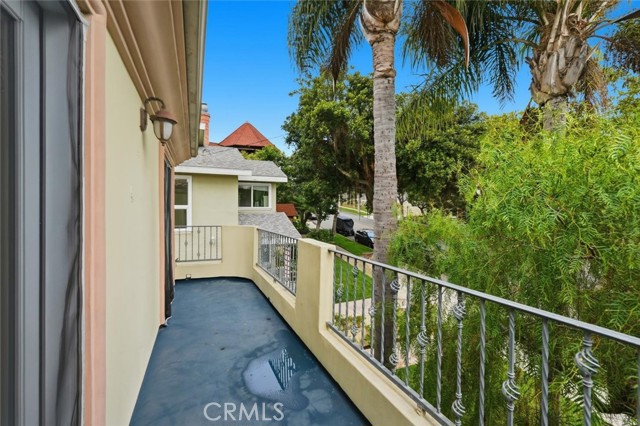 Detail Gallery Image 35 of 49 For 233 S Irena #1,  Redondo Beach,  CA 90277 - 4 Beds | 3 Baths