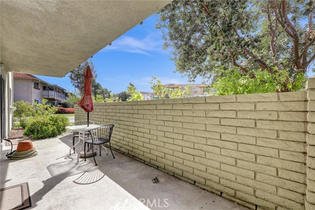 Detail Gallery Image 15 of 31 For 2327 via Mariposa West a,  Laguna Woods,  CA 92637 - 2 Beds | 2 Baths