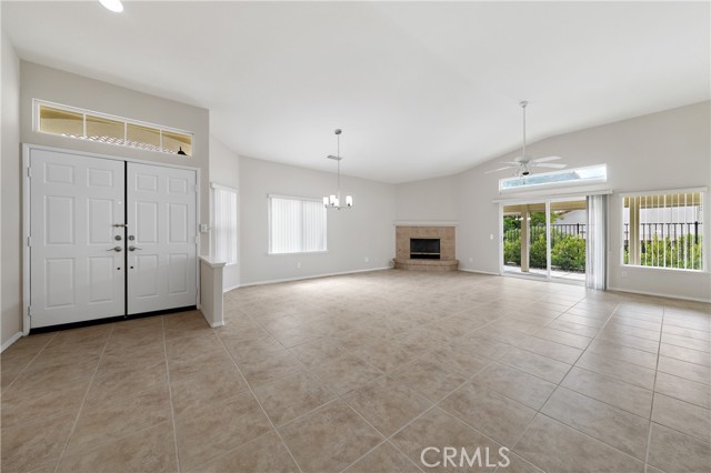 24177 CALLE ARTINO, Murrieta CA: https://media.crmls.org/medias/d58a88f2-35ea-4034-8ac5-e88ac14162b0.jpg