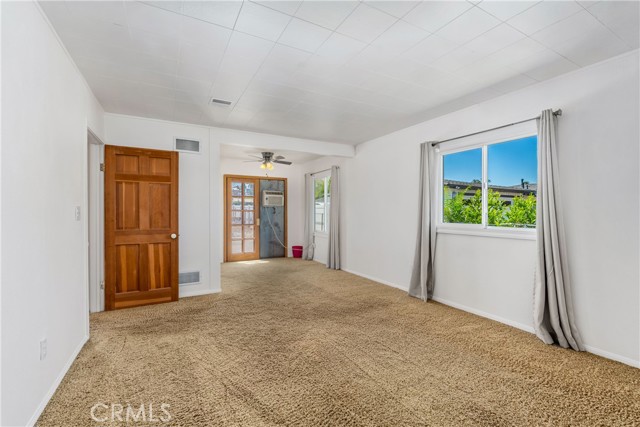 9600 51st, Jurupa Valley CA: https://media.crmls.org/medias/d58adf1d-3658-4916-a610-29767fc92e2b.jpg