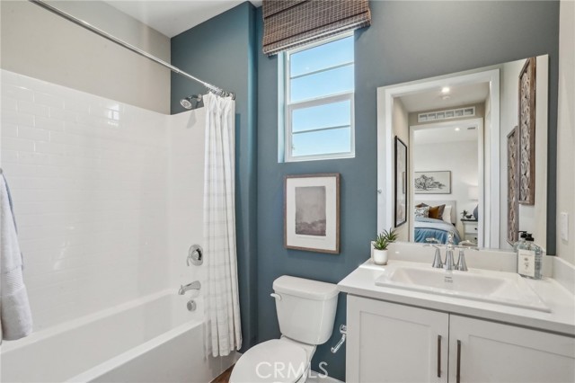 Detail Gallery Image 17 of 20 For 6377 Moonfire Ln, Fontana,  CA 92336 - 4 Beds | 3 Baths