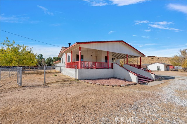 Detail Gallery Image 3 of 41 For 6022 Arrowhead Lake Rd, Hesperia,  CA 92345 - 4 Beds | 3 Baths