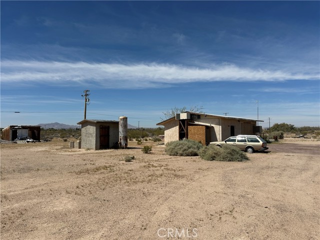 Detail Gallery Image 15 of 23 For 46363 Valley Center a, B,  Newberry Springs,  CA 92365 - 5 Beds | 3 Baths