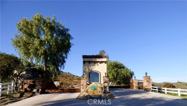 Detail Gallery Image 9 of 15 For 22990 Sky Mesa Rd, Homeland,  CA 92548 - – Beds | – Baths