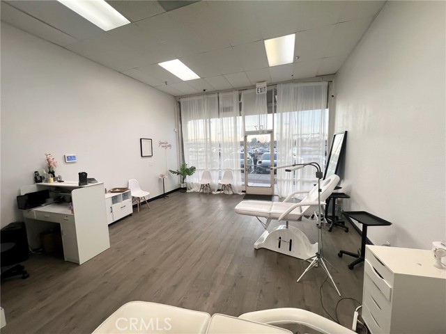 15555 Main Street, Hesperia, California 92345, ,Commercial Lease,For Rent,15555 Main Street,CRHD24252624